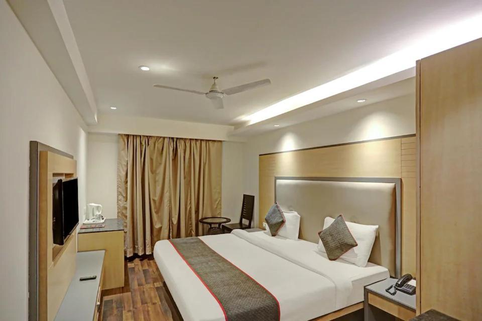 Hotel Superb 5 Mins Walk From New Delhi Station Esterno foto