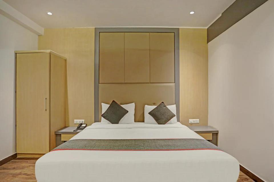 Hotel Superb 5 Mins Walk From New Delhi Station Esterno foto