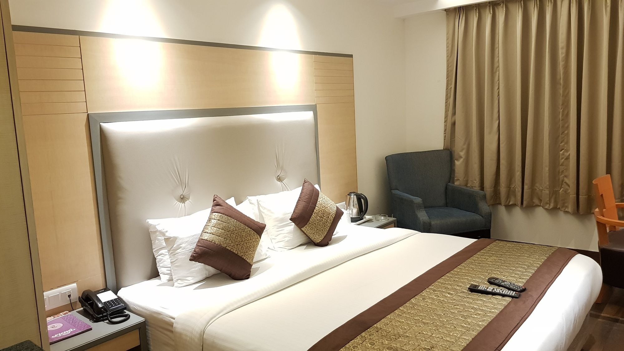 Hotel Superb 5 Mins Walk From New Delhi Station Esterno foto